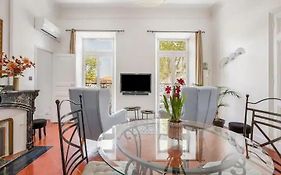 Appartement avec balcon, bord du canal, Wifi.